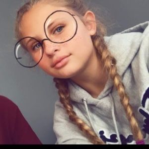 Meet your Posher, Sophia